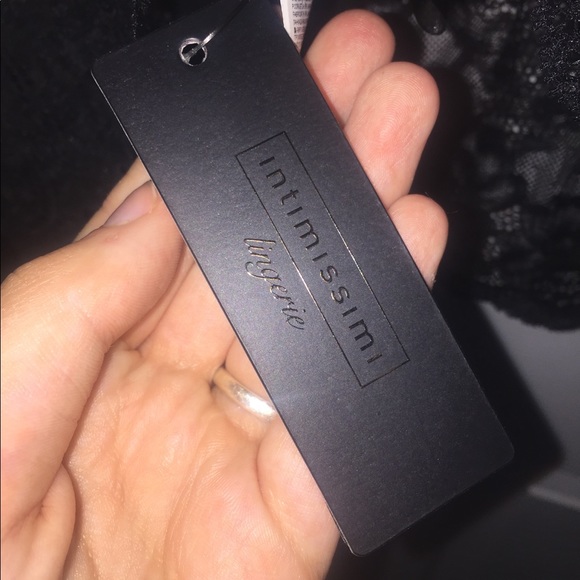 Lace top - Picture 2 of 3